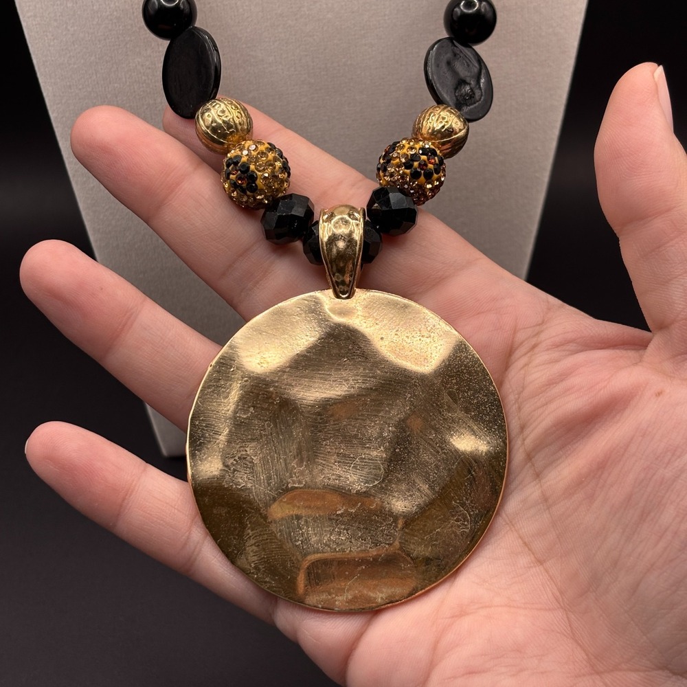Vintage Gold Black Chunky Necklace Hammered Pendant Resin Crystal Beaded Jules - Picture 5 of 12